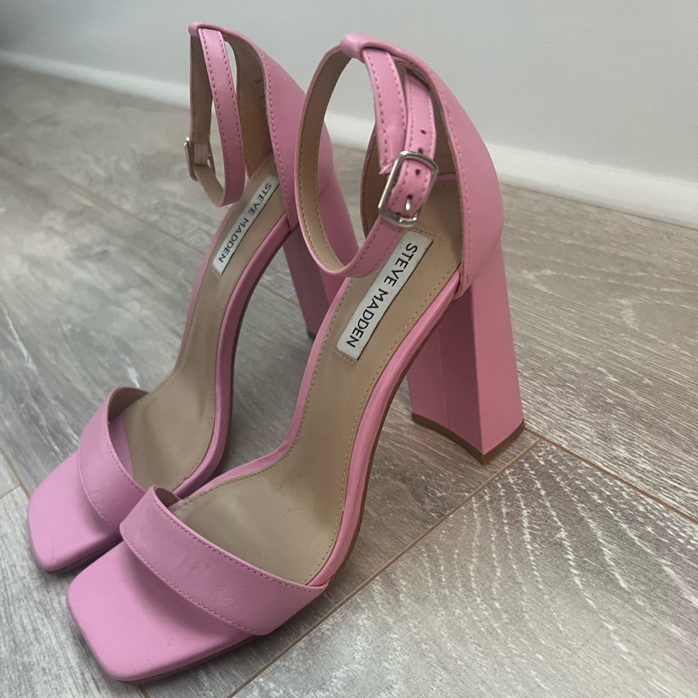 STEVE MADDEN PINK HEELS